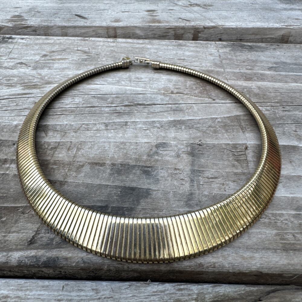 Vintage Park Lane Gold Tone Omega Necklace Ribbed Collar Choker Signed